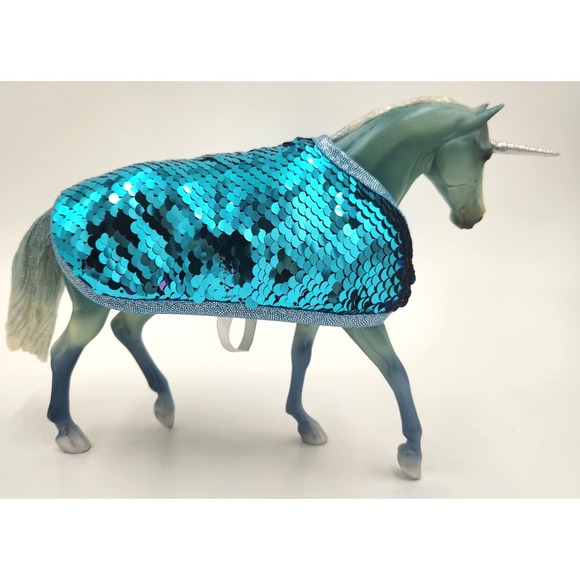 Retired Breyer LE MUR EXCLUSIVE Unicorn Of The Sea 62060 with Sequin Cape - Picture 15 of 16